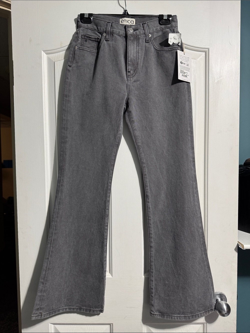 Ética Nina High Rise Flare Jeans Stormy Skies Gray Wash NWT Size 25 Sustainable